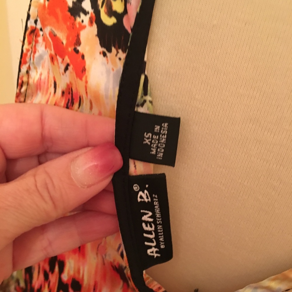 Allen B blouse - Picture 5 of 5